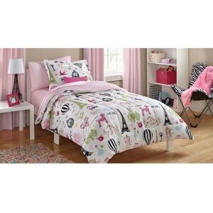 Mainstays Paris Twin Bedspread, Pillow Sham and Curtains